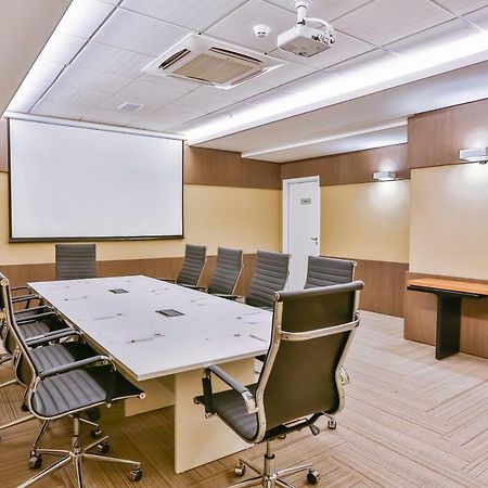 Transamerica Collection Goiania Ngoại thất bức ảnh A meeting room